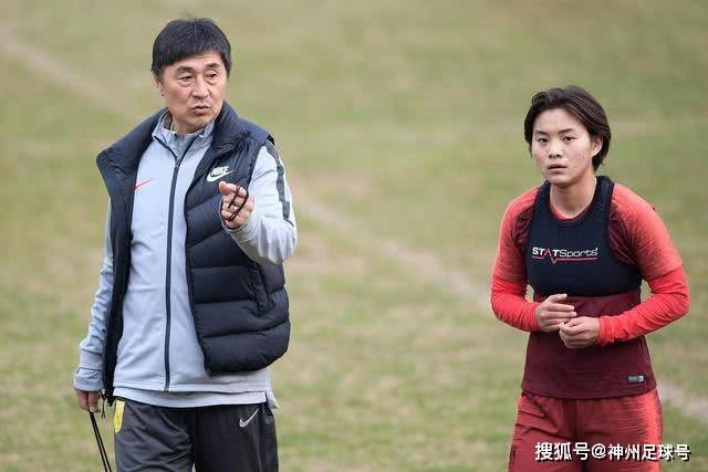 中国男篮后卫群给力，赵继伟可以歇歇了，三人合计38分